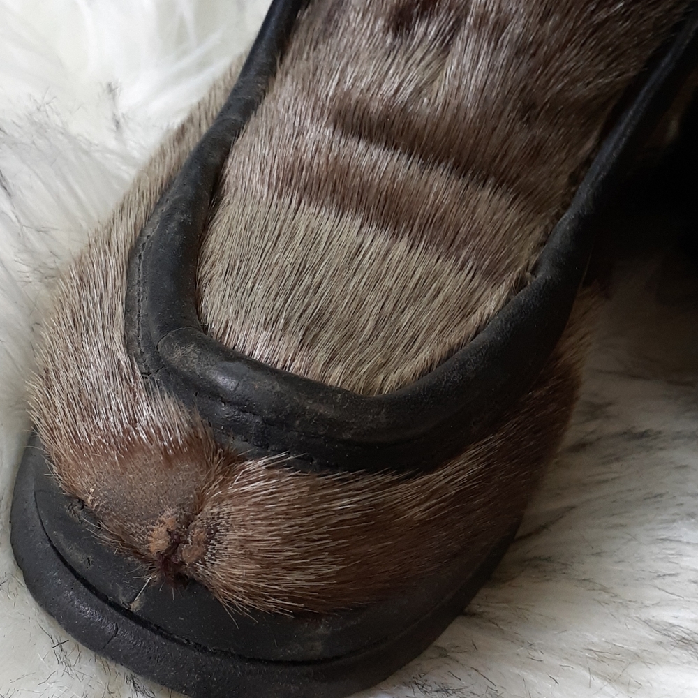 Fur Moccasins - Picture 2 of 7